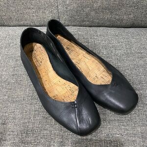 Korks Padilla Black Leather Flats Women Size 6